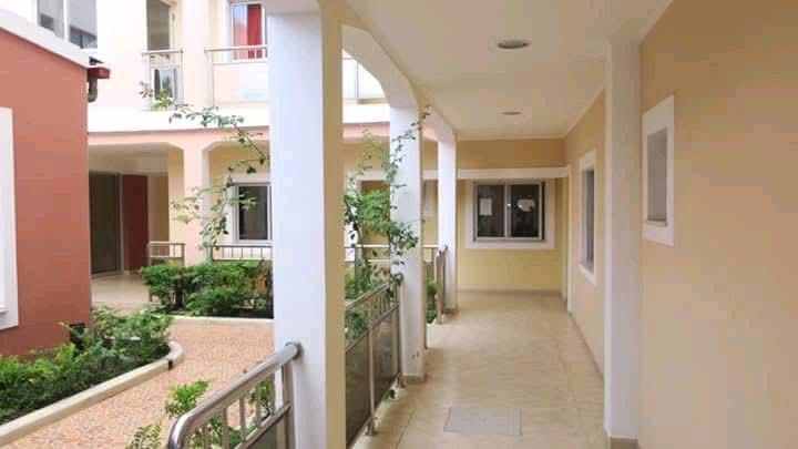Corredor exterior do Hotel Tradicional